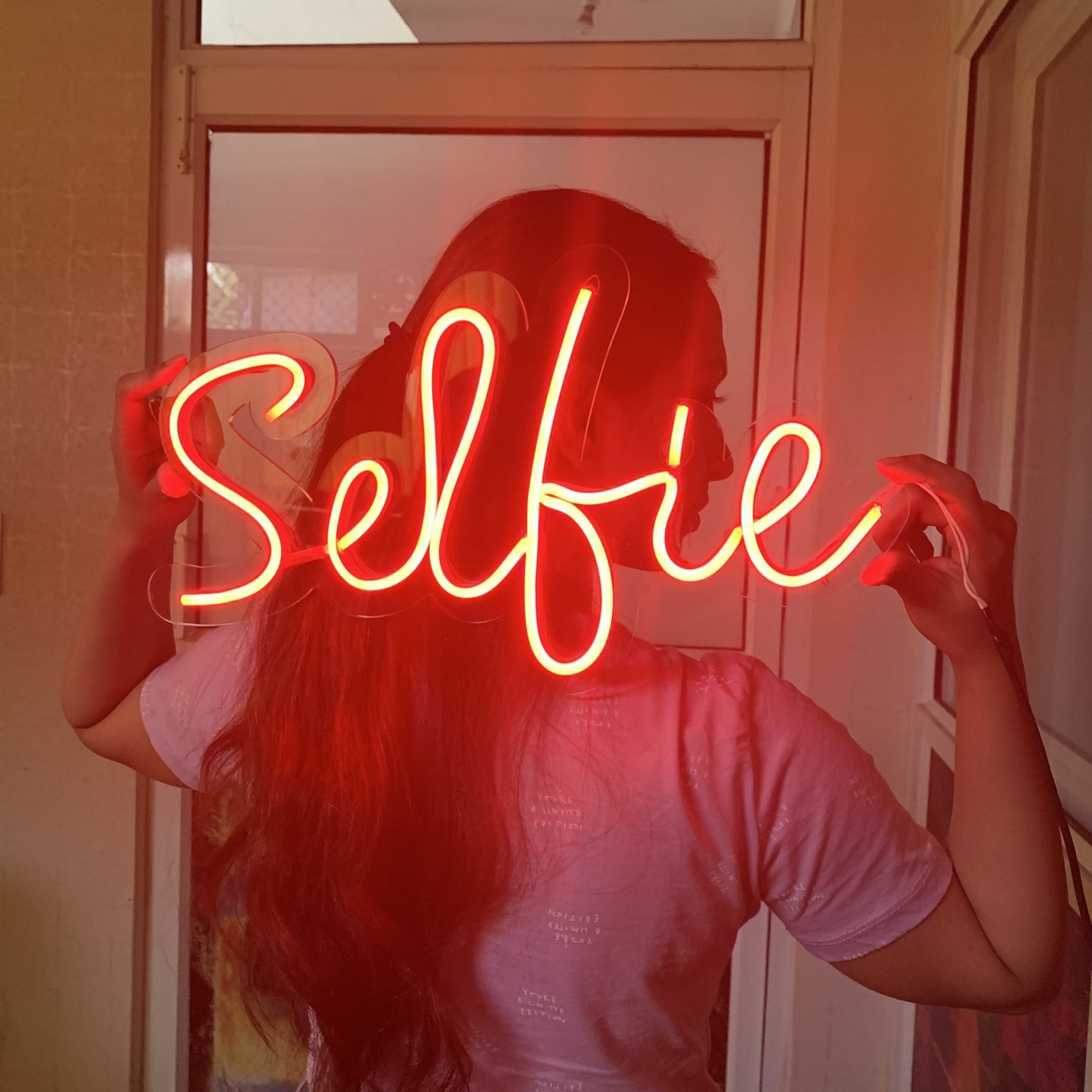 selfi neon sign 
